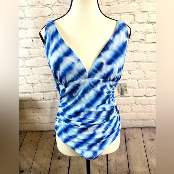 One Piece Bathing Suit Size 12 NWT - Picture 1 of 12